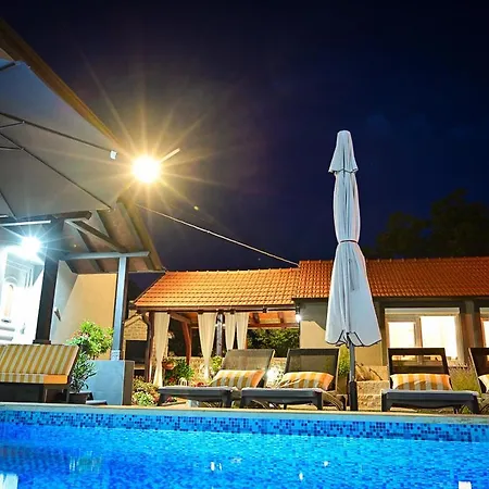 Batarelo Villa