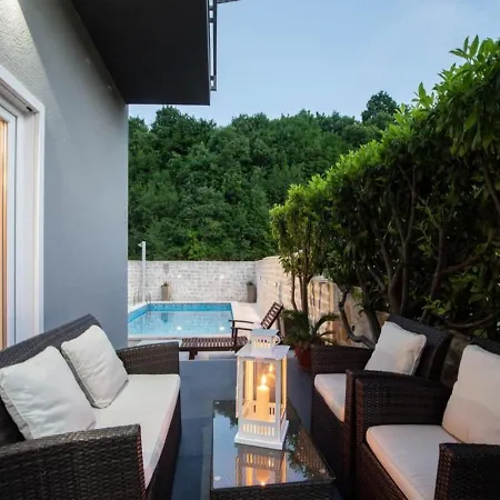 Villa Batarelo * Sinj