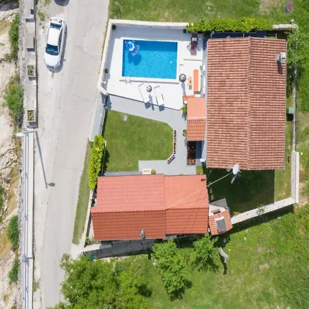 Villa Villa Batarelo *
