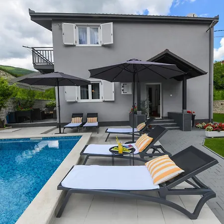 Batarelo Fully Air-conditioned Villa Sinj